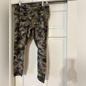 Lululemon Power Thru High-Rise Tight 25"